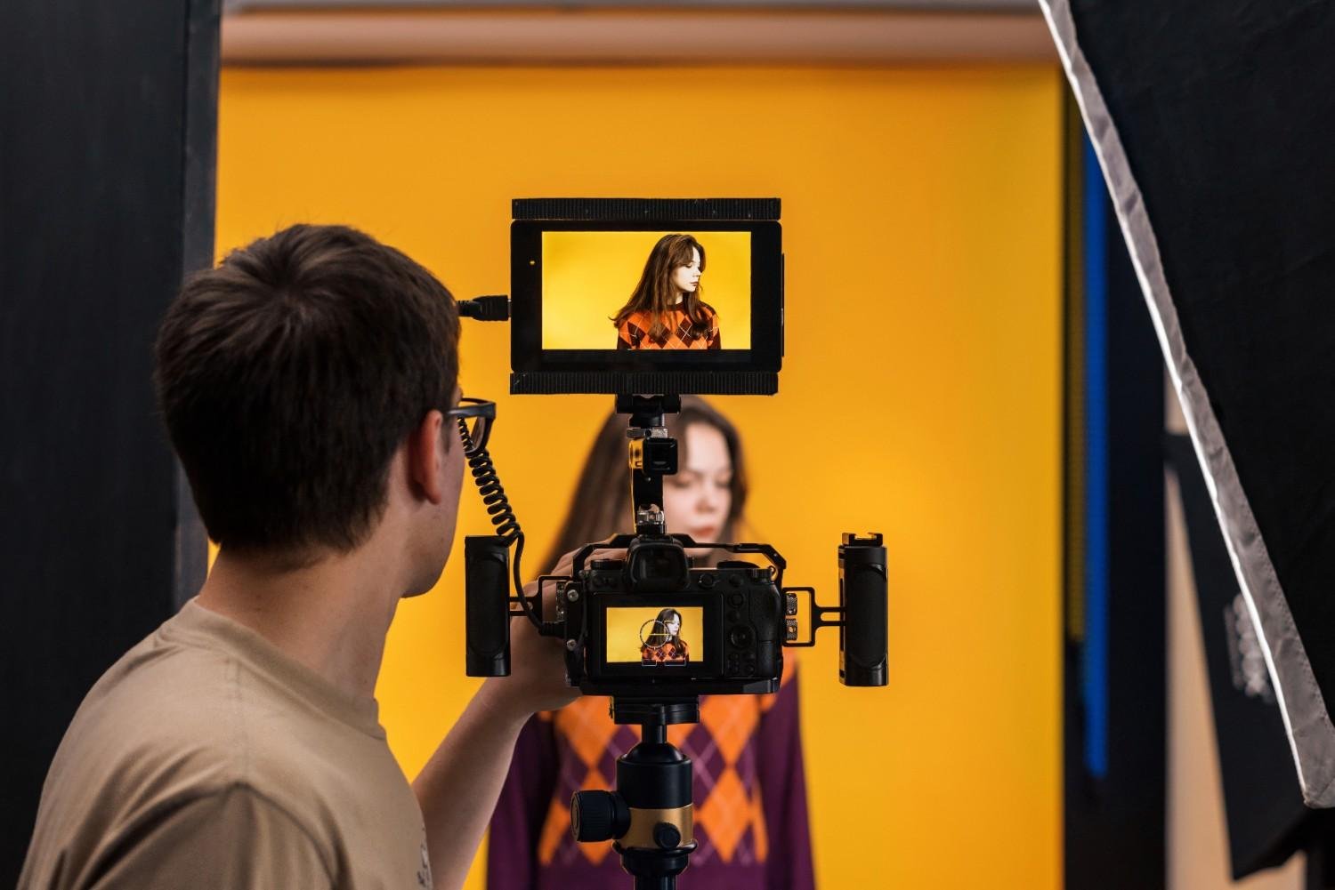 How Do I Frame Reels So They Look Professional?