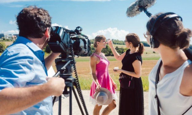 Plan a Better Video Shoot With a Simple Shot List
