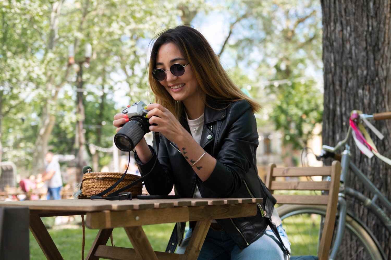 What Is the Best Lens for Portraits in a Tight Backyard
